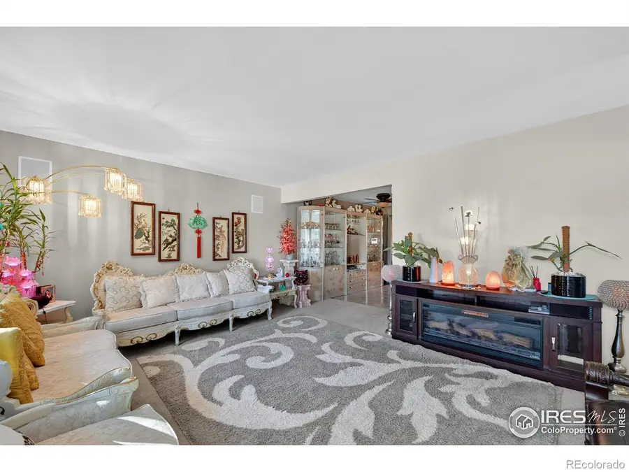 351 S Peoria Circle, Aurora, CO 80012 - Image #3