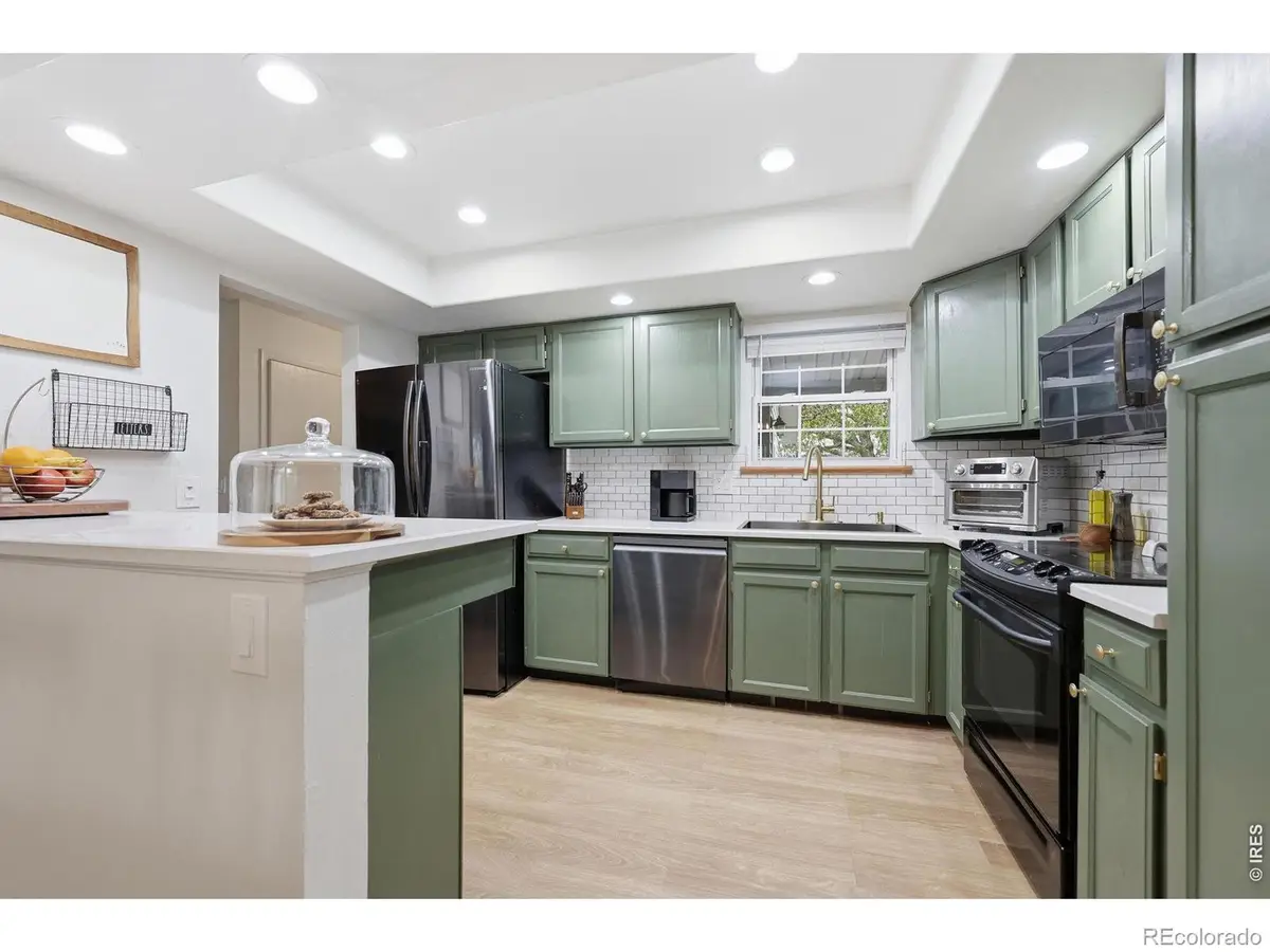 2598 S Vaughn Way #B, Aurora, CO 80014 - #1