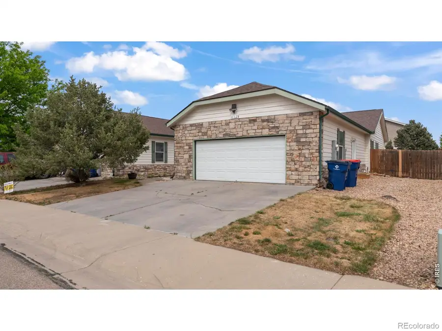 662 S Carriage Drive, Milliken, CO 80543 - #2