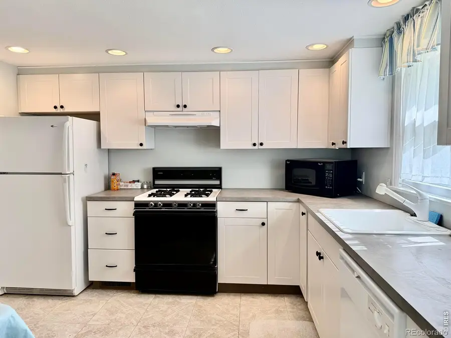 928 S Baxter Avenue, Holyoke, CO 80734 - #3