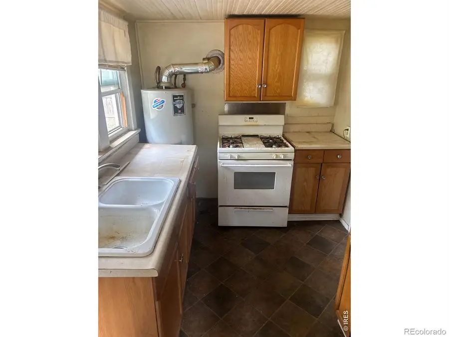 18 S Greeley Avenue, Johnstown, CO 80534 - #3