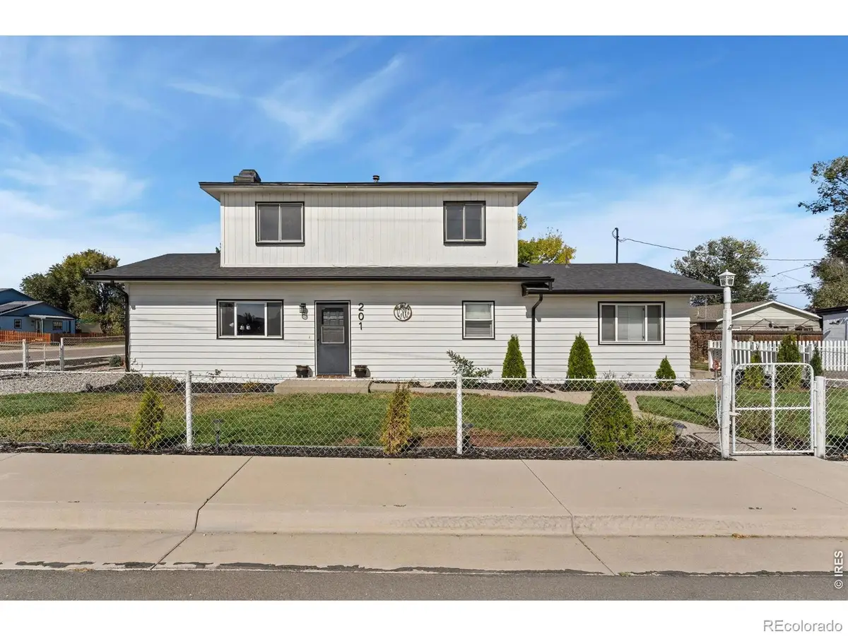 201 E 4th, Severance, CO 80546 - #1