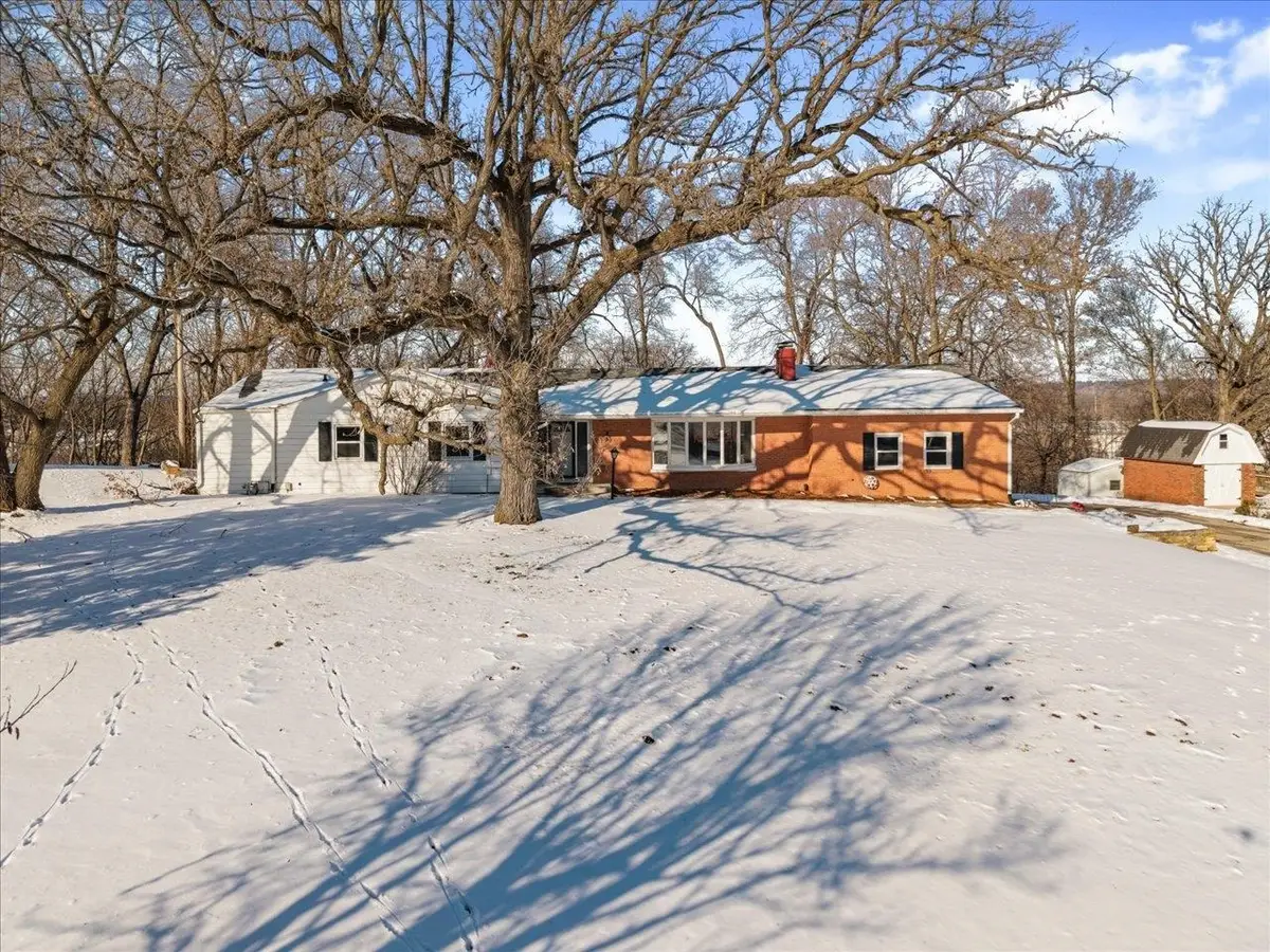 8210 Ridgewood Road, Rock Island, IL 61201 - Image #1