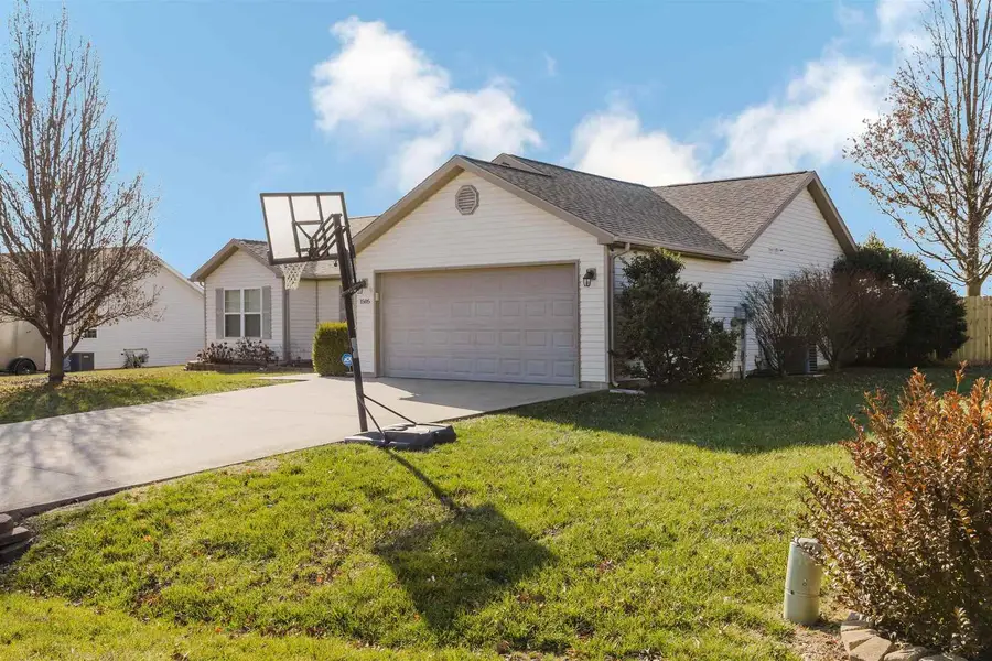 1505 Hawkeye Ct Court, Carterville, IL 62918 - Image #3