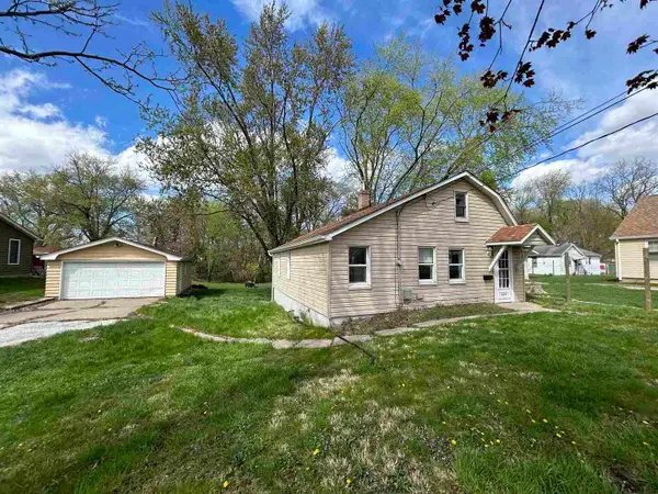 309 28th Avenue, East Moline, IL 61244