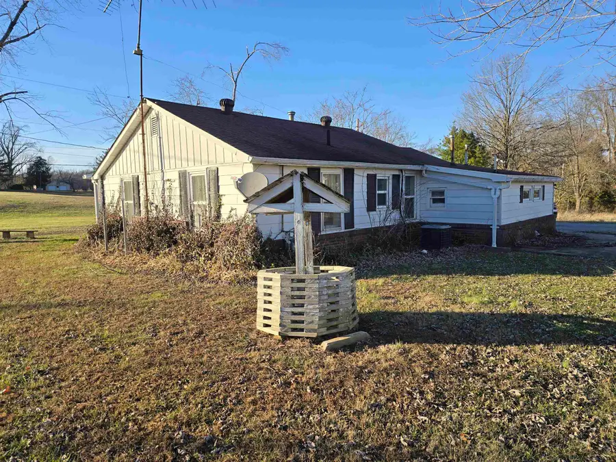 550 Old Broughton Rd Road, Eldorado, IL 62930 - Image #3