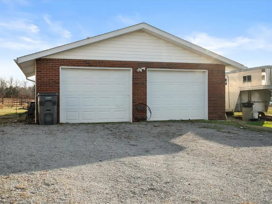 205 W Boundary Road, Creal Springs, IL 62922 - Image #3