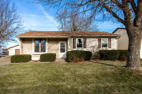 1808 W 58th Street, Davenport, IA 52806