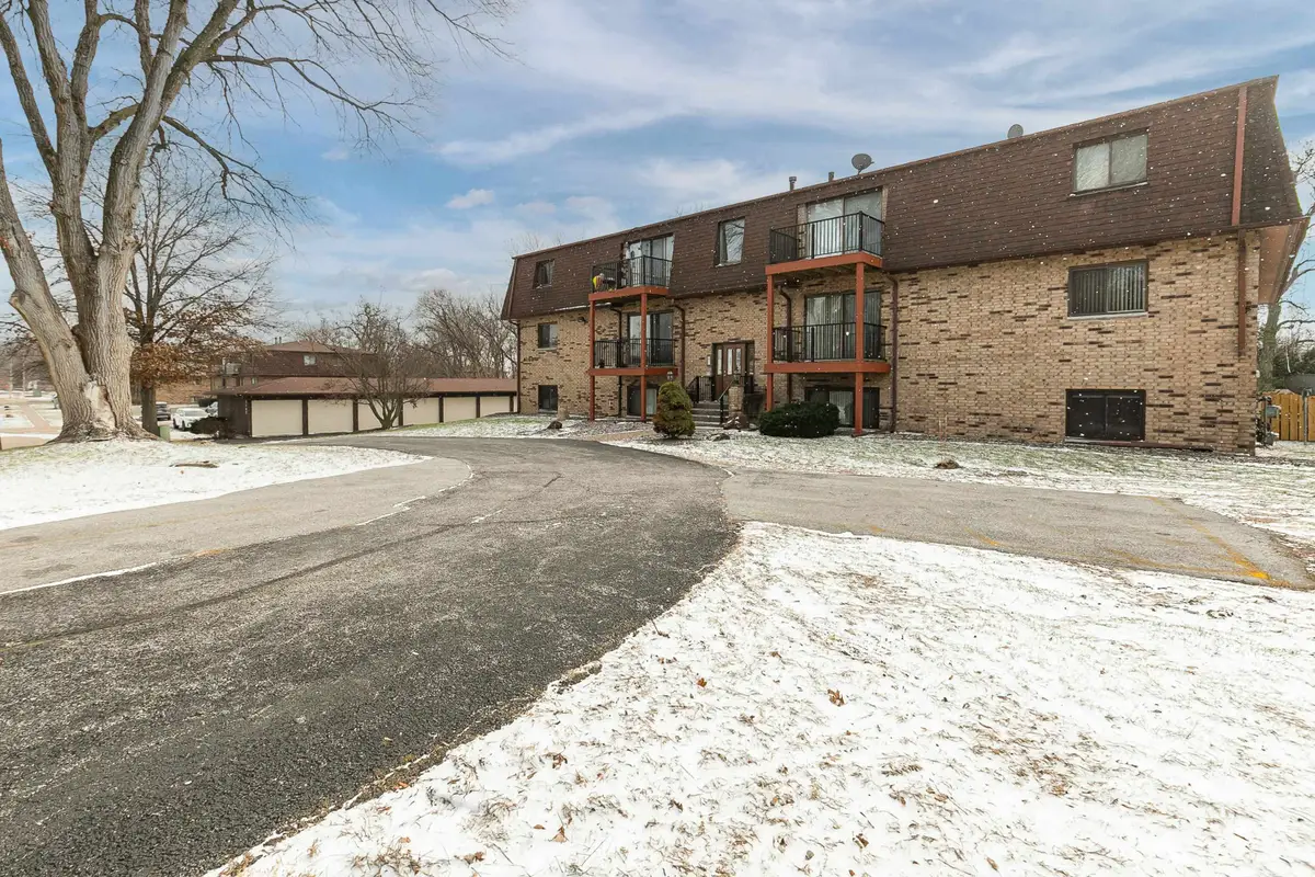 5102 25th Ave Ct Court #102, Moline, IL 61265 - Image #1