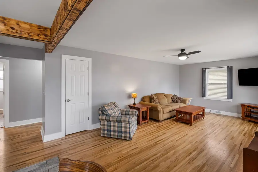 1208 Jones Street, Le Claire, IA 52753 - #2