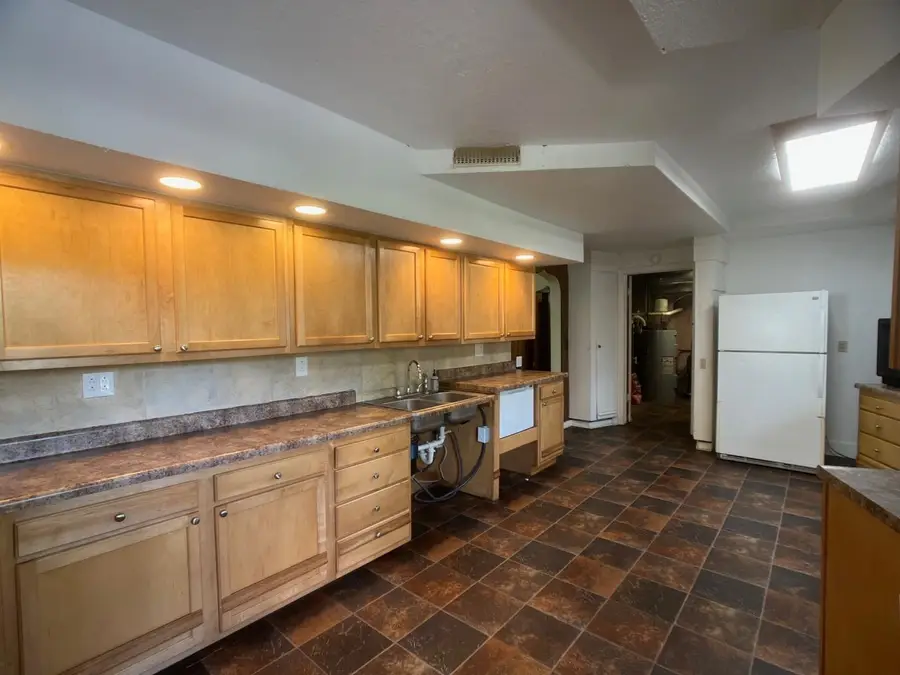 616 N Oakland Avenue, Carbondale, IL 62901 - Image #3