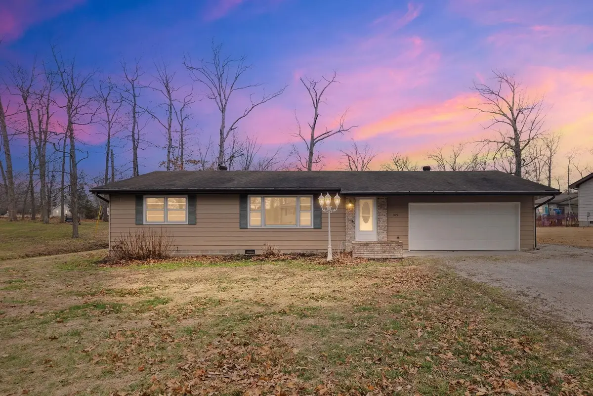 105 Hickory Grove Road, Salem, IL 62881 - Image #1