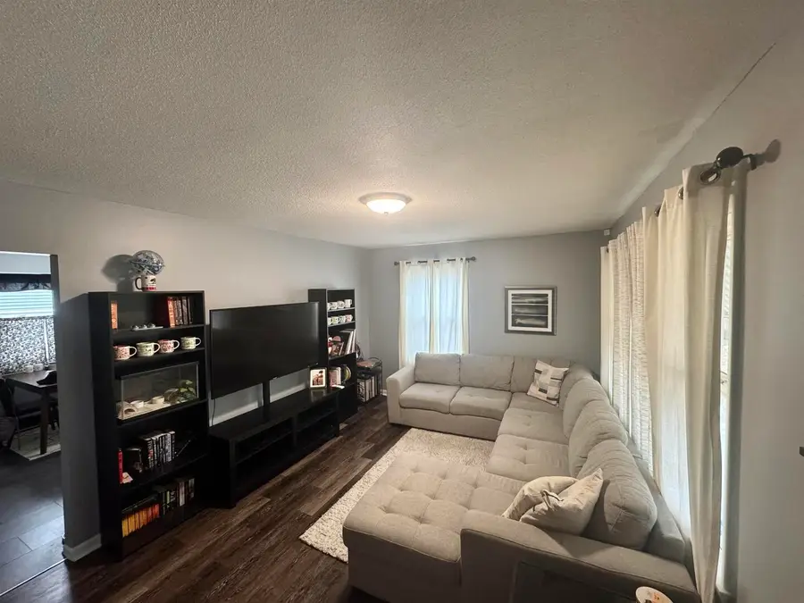 2123 N Gayman Avenue, Davenport, IA 52804 - Image #2