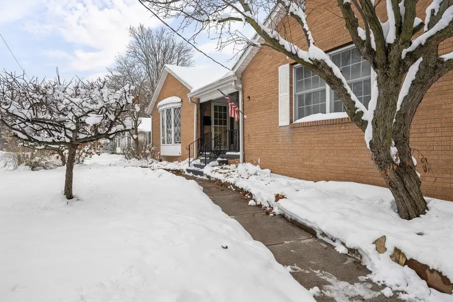 2701 47th Street, Moline, IL 61265 - #2