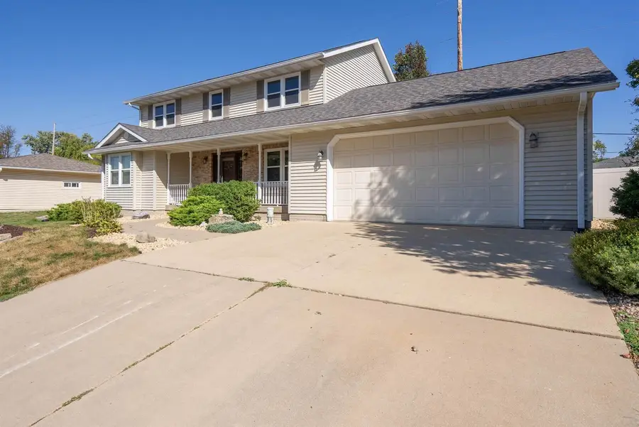 306 13th Avenue, Dewitt, IA 52742 - Image #2