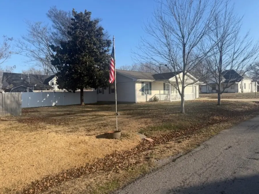 410 Red Howerton St Street, Carterville, IL 62918 - Image #2