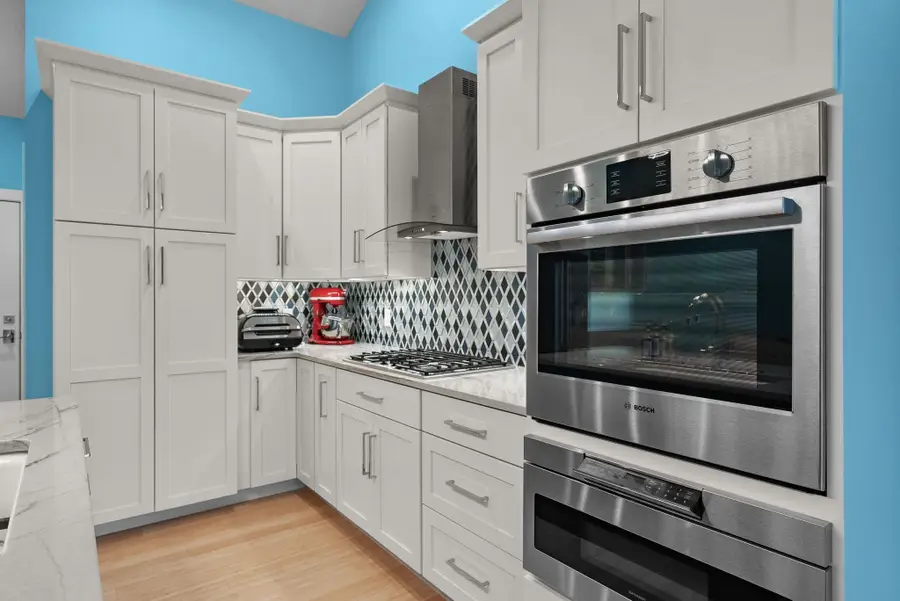 4107 Saint Erin Court, Bettendorf, IA 52722 - Image #3