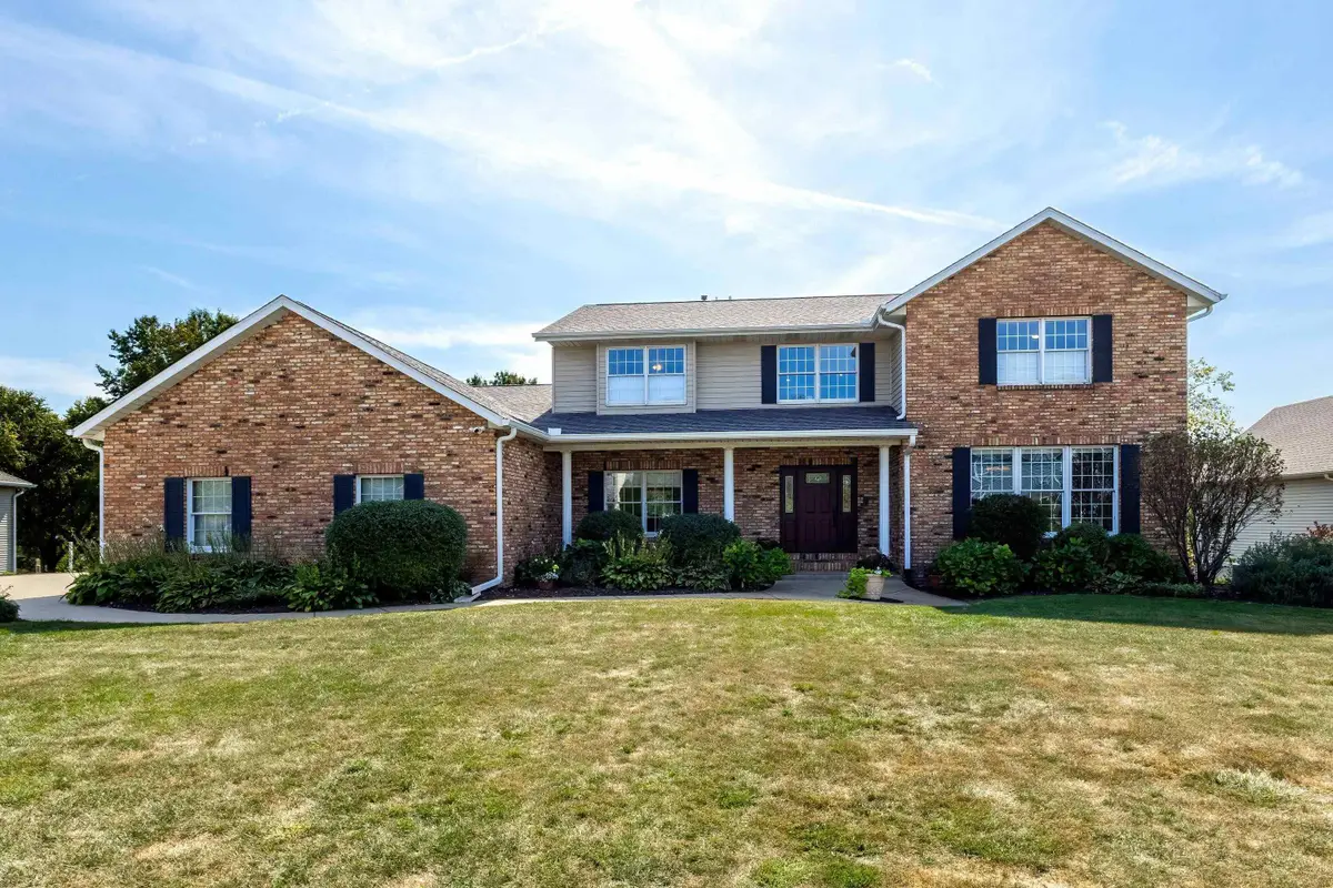 2919 E 44th Ct Court, Davenport, IA 52807 - Image #1