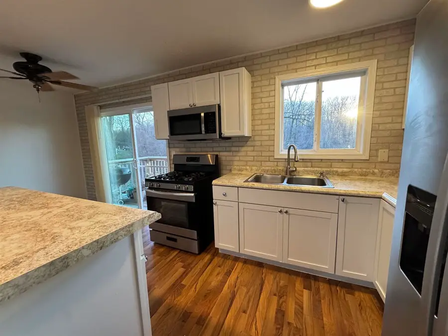 8306 8th Street W, Rock Island, IL 61201 - Image #2