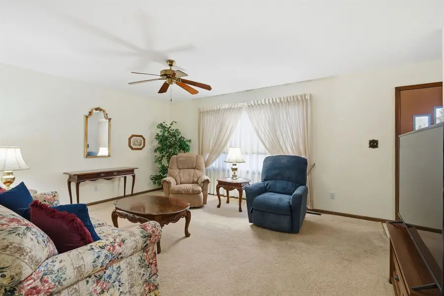 3320 Kennedy Drive, East Moline, IL 61244 - Image #3