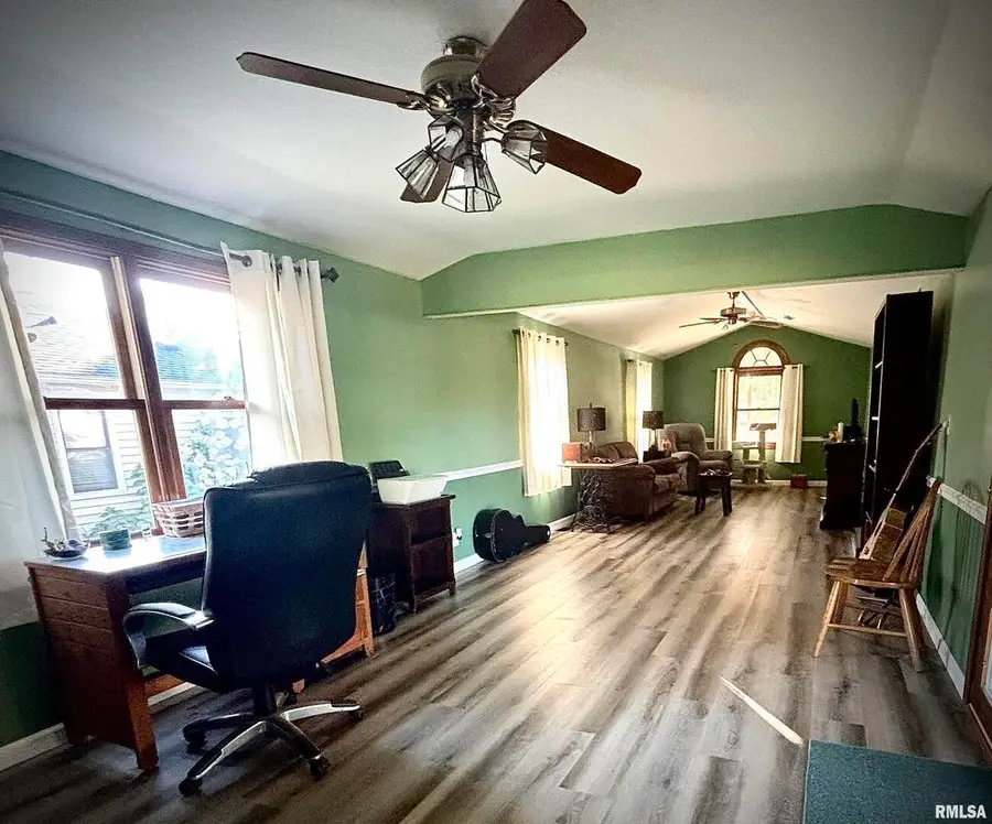 200 Williford Road, Jonesboro, IL 62952 - Image #2