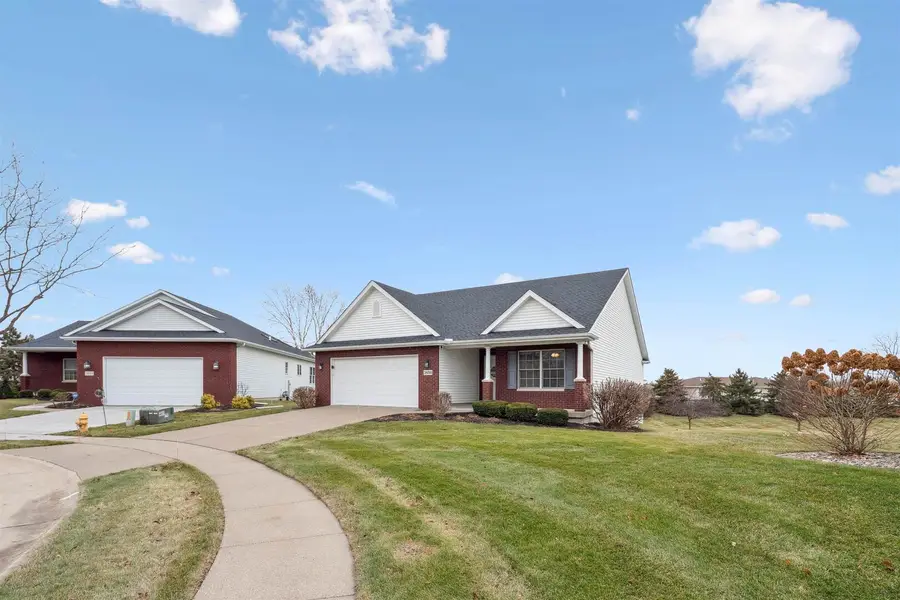 2631 E 57th Court, Davenport, IA 52807 - Image #2