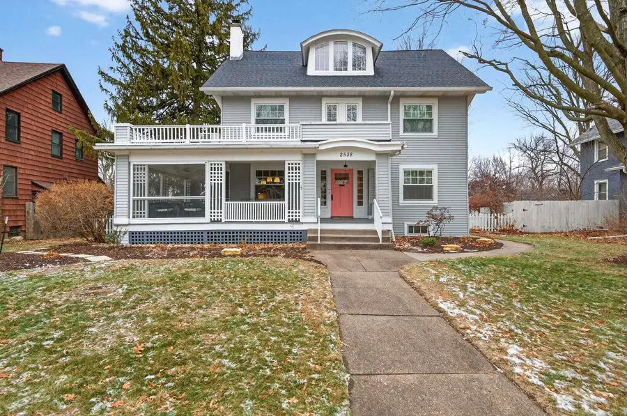 2538 Fulton Avenue, Davenport, IA 52803 - #2