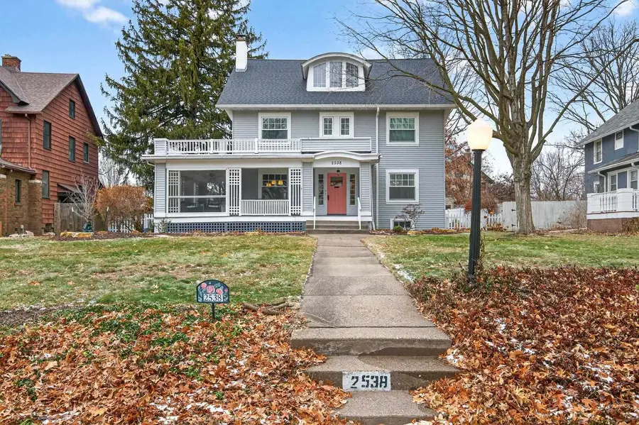 2538 Fulton Avenue, Davenport, IA 52803 - #3