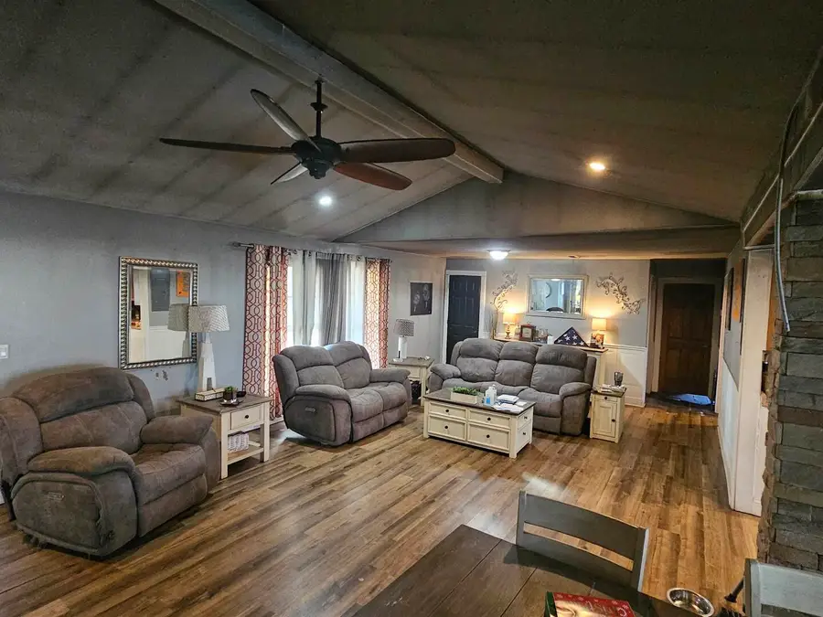 686 Airport Road, Metropolis, IL 62960 - Image #2