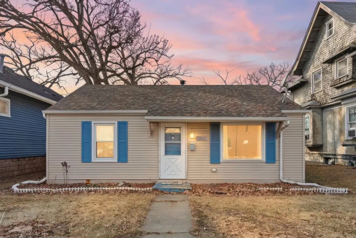 1532 30th Street, Rock Island, IL 61201 - #1