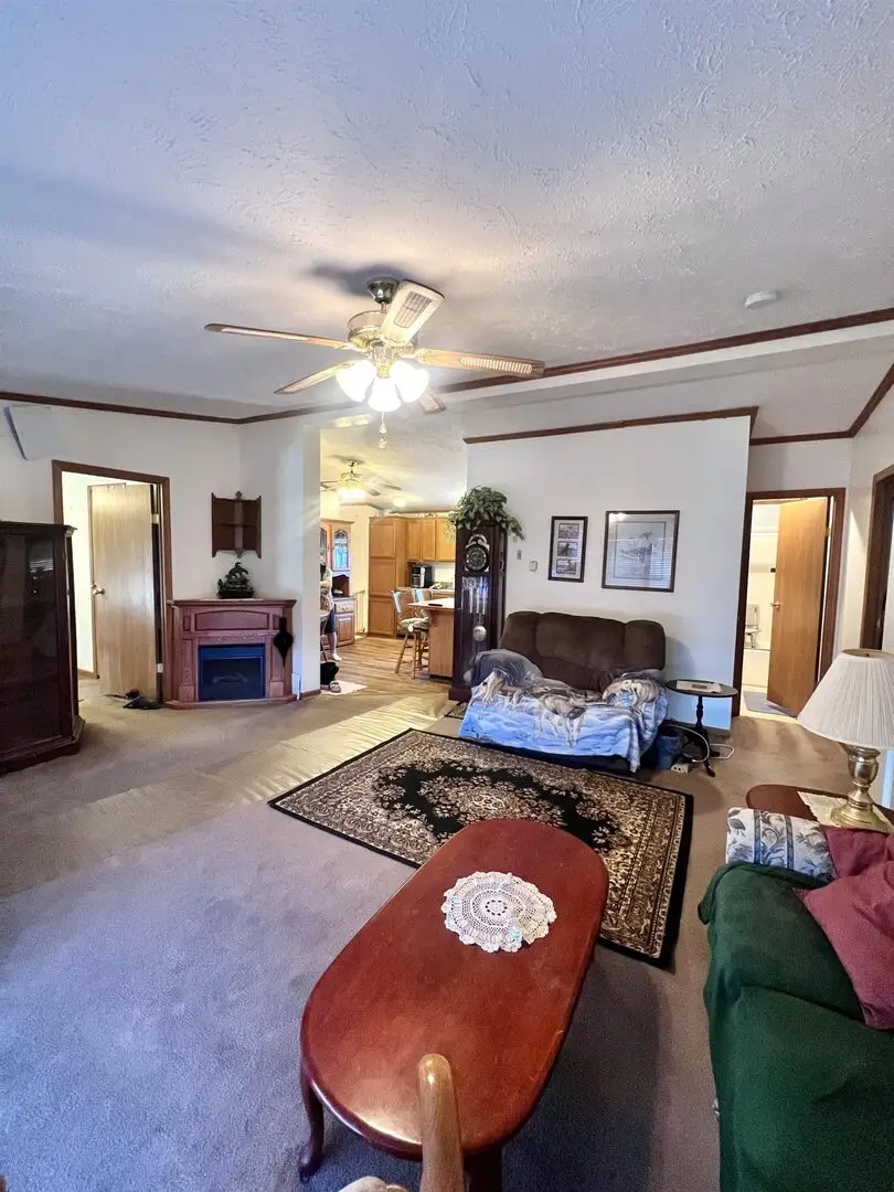 8664 142nd Avenue, Wapello, IA 52653 - #3