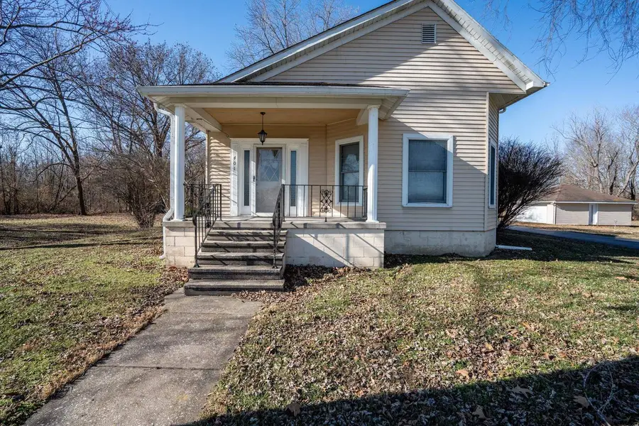 401 N Jenette Avenue, Buckner, IL 62819 - Image #2