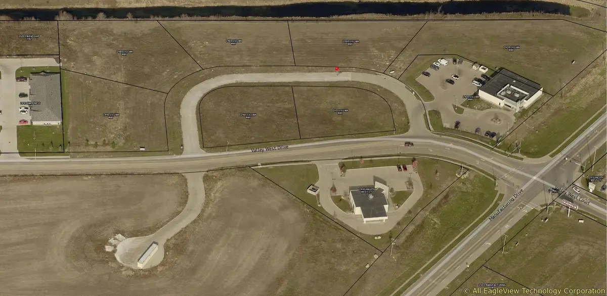 2490 Lillian Way, Clinton, IA 52732 - Image #1