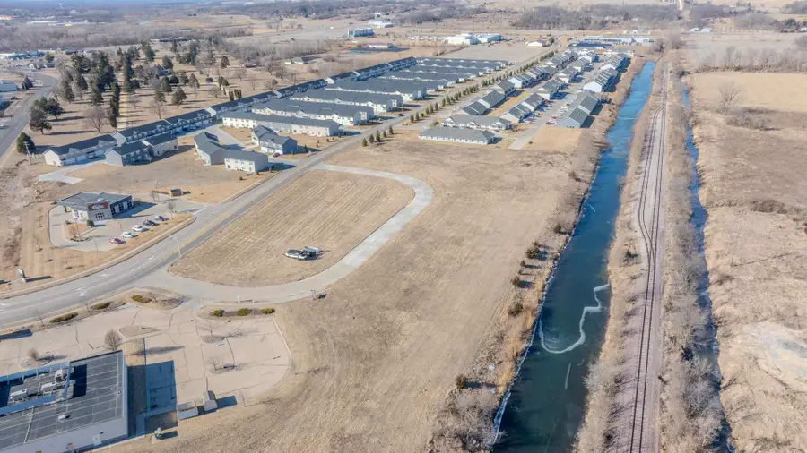 2420-2490 Lillian Way, Clinton, IA 52732 - #2