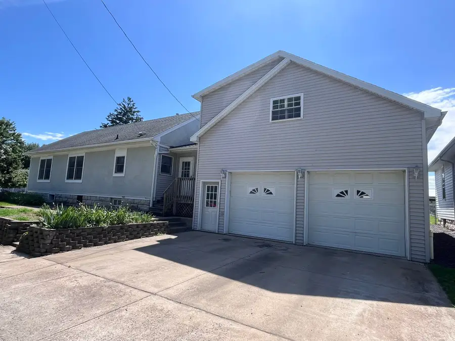 2231 Ohio Street, Quincy, IL 62301 - #2