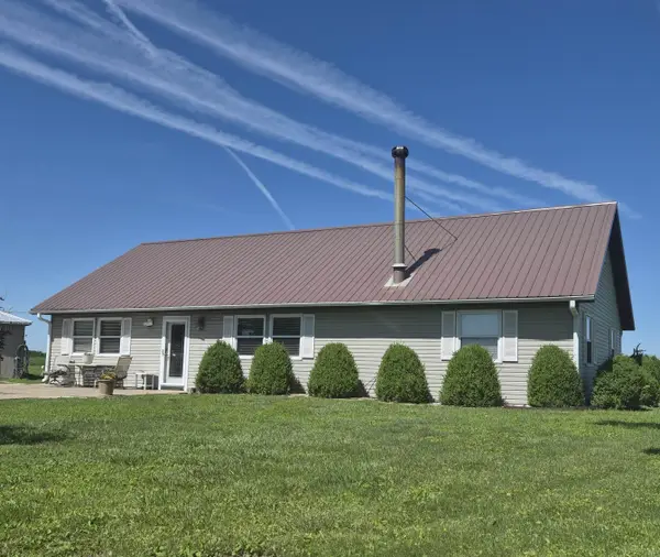 729 N 2650th Avenue, Ursa, IL 62376
