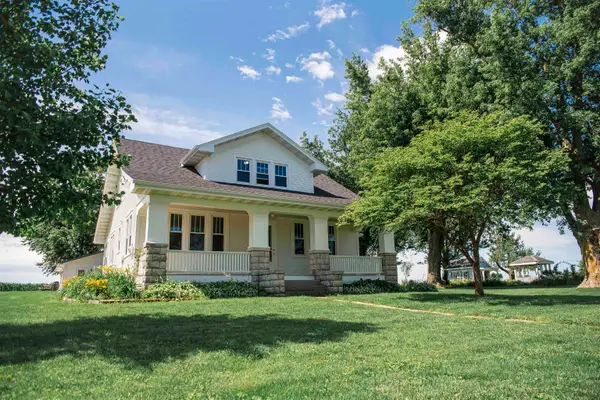 720 N 2400th Avenue, Ursa, IL 62376