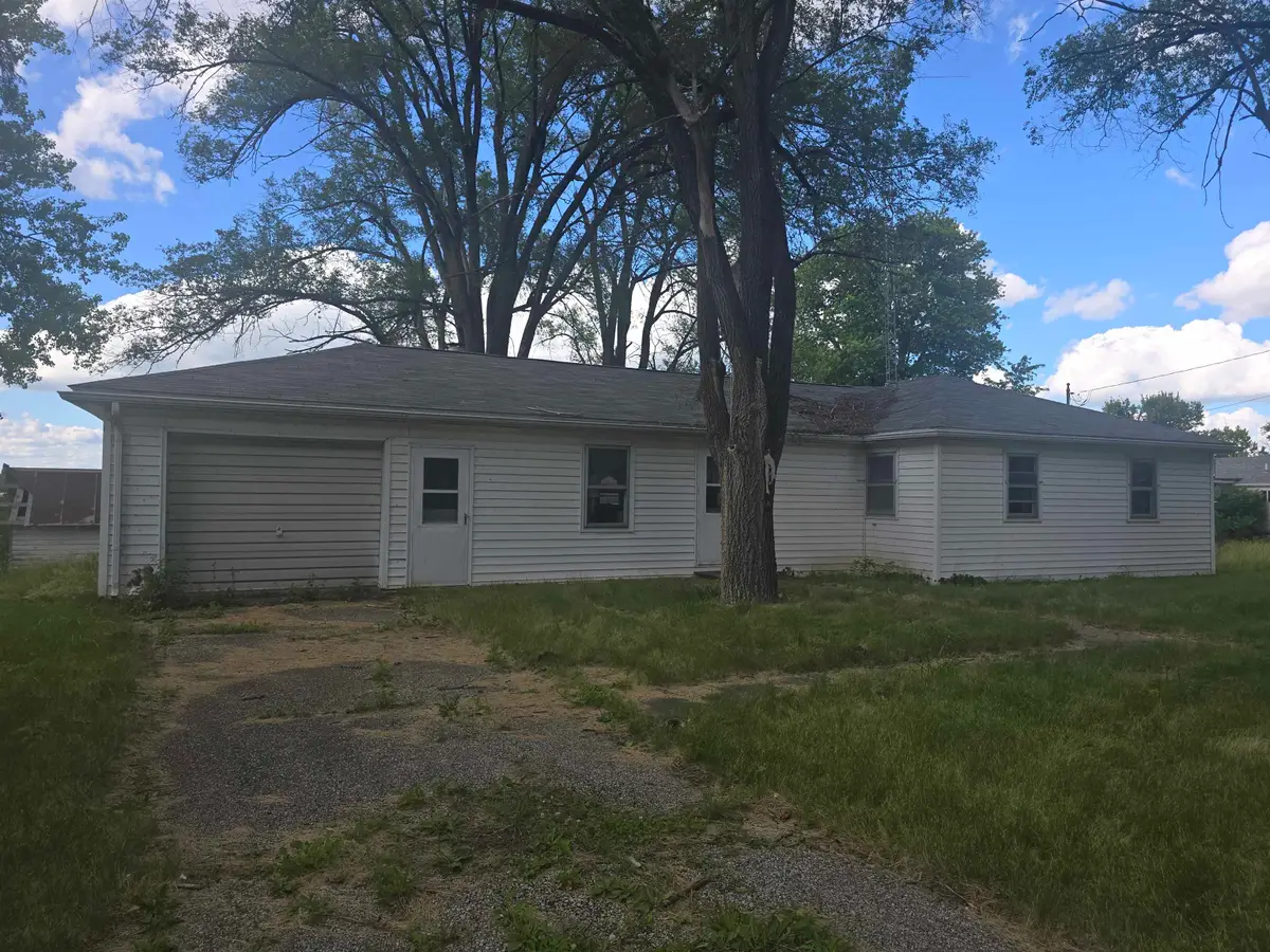1661 Riverside Drive, Pontoosuc, IL 62330 - #1