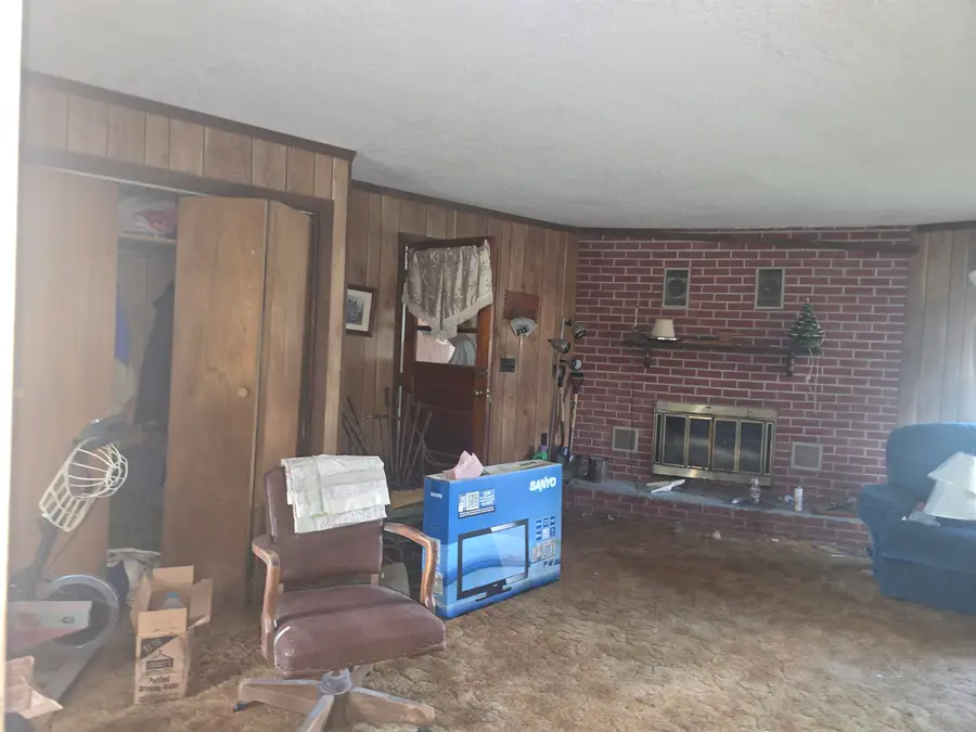 1661 Riverside Drive, Pontoosuc, IL 62330 - #3