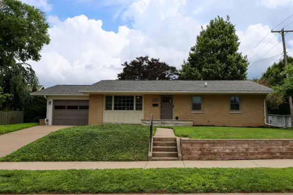 925 S 19th Street, Quincy, IL 62301
