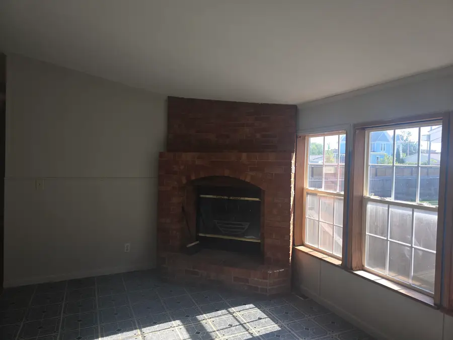 206 W 1st Street, La Harpe, IL 61450 - #3