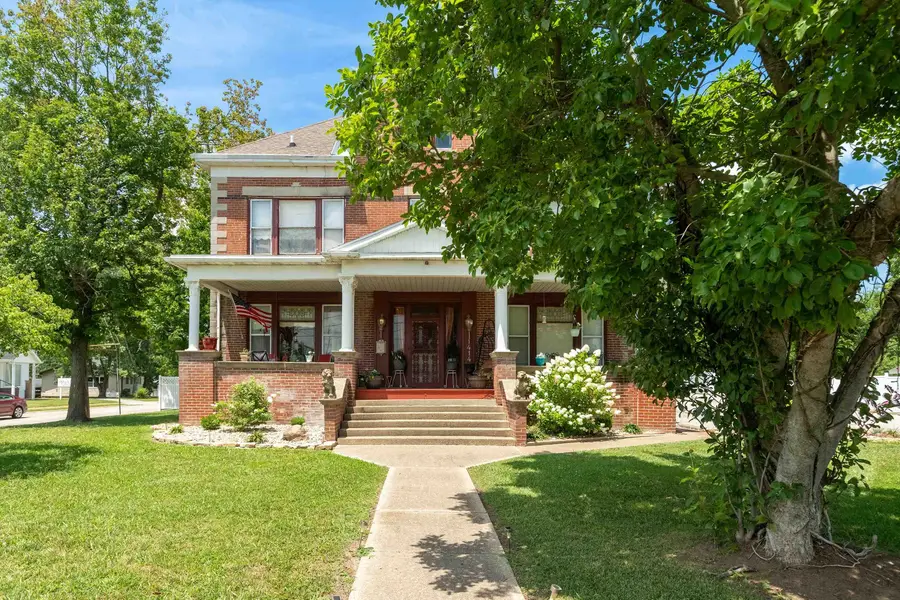 1414 W Main Street, Marion, IL 62959 - #2