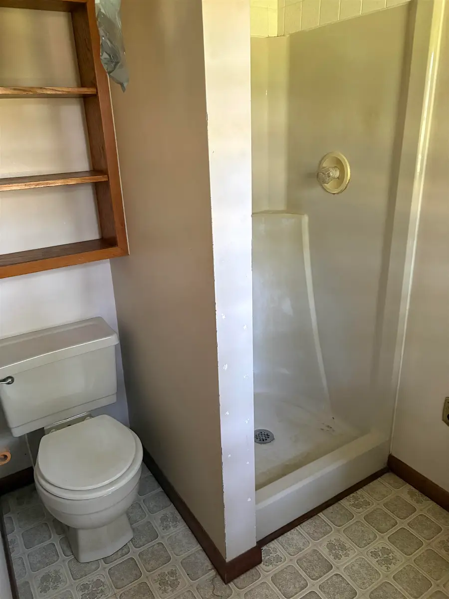 428 N Walnut Street N, Versailles, IL 62378 - #3