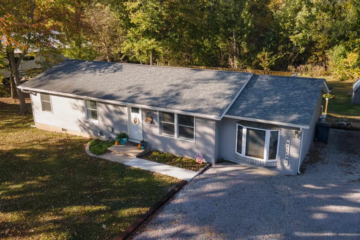 1800 E Pickett Lane, Marion, IL 62959 - #1