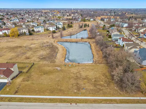 1540 Westbourne Parkway, Algonquin, IL 60102