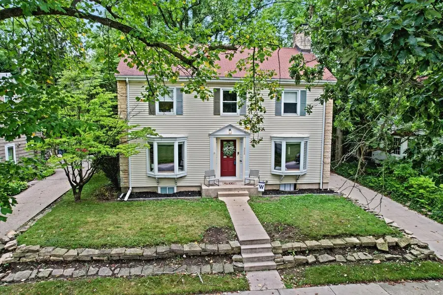 302 W Florida Avenue, Urbana, IL 61801 - #3