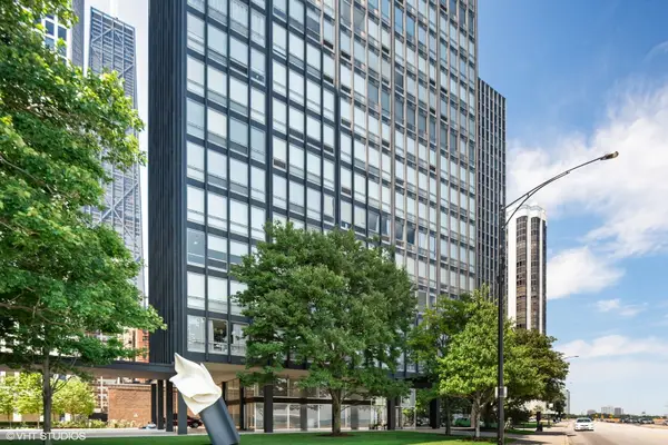 880 N Lake Shore Drive #14H, Chicago, IL 60611
