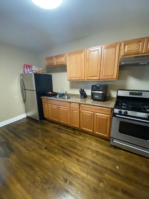 7033 S Vernon Avenue, Chicago, IL 60637 - #2