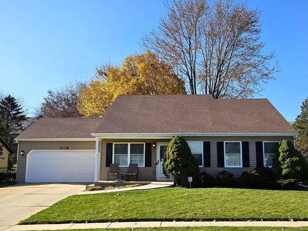 648 Alice Place, Elgin, IL 60123 ERA