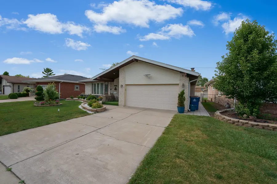 4832 W 107th Street, Oak Lawn, IL 60453 - #2